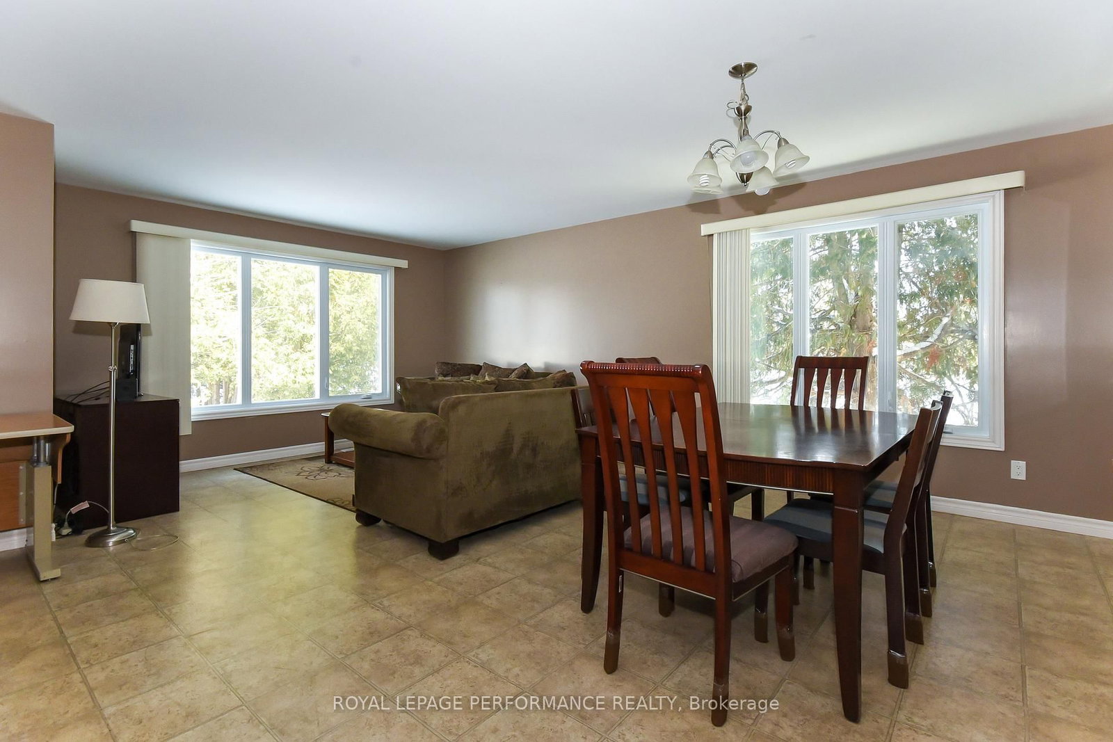 35 Cloverloft Court • Stittsville, ON photo 16