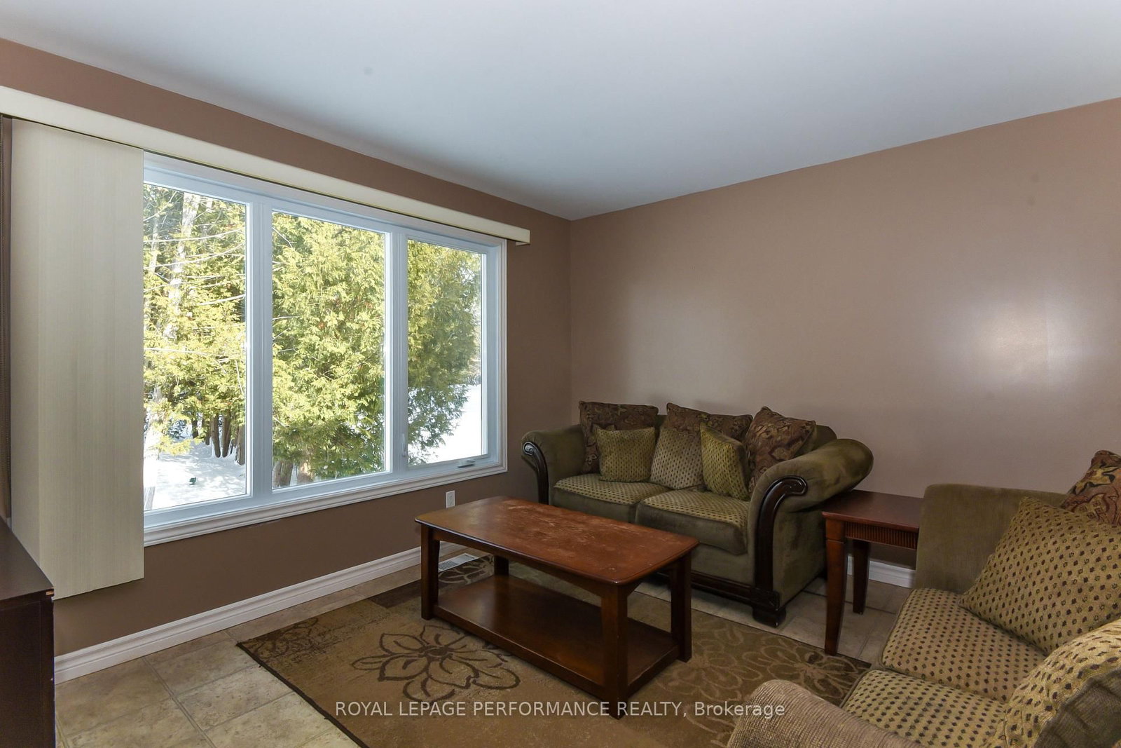 35 Cloverloft Court • Stittsville, ON photo 18