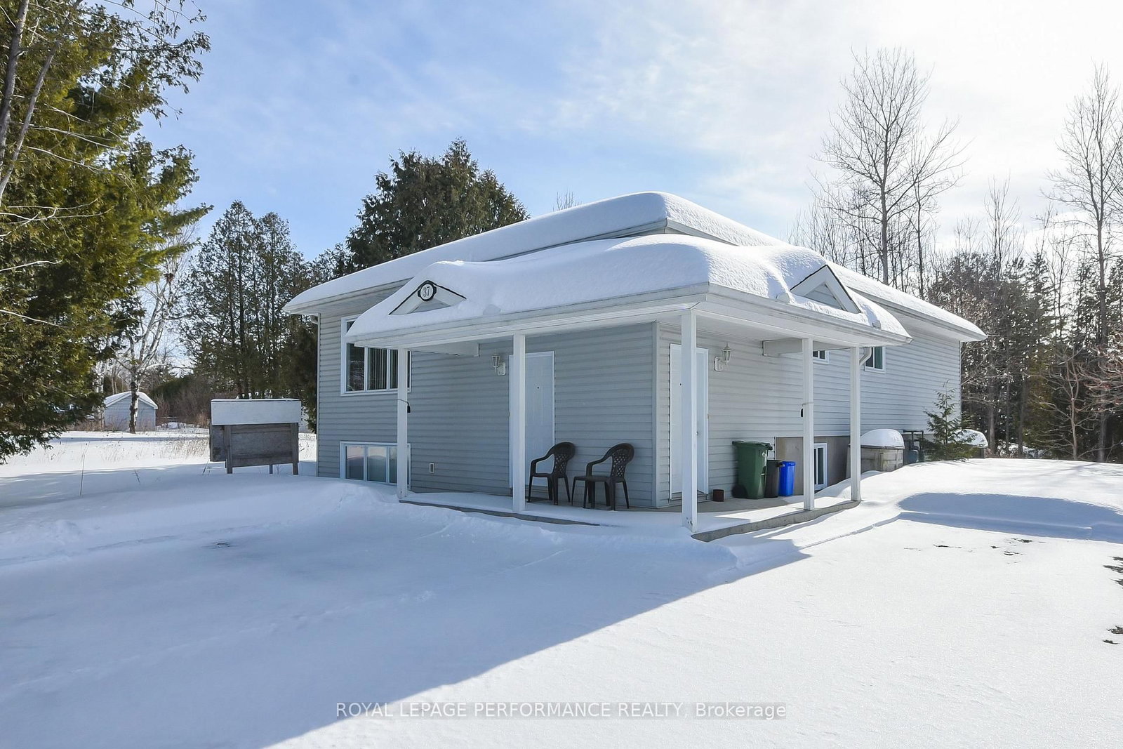 35 Cloverloft Court • Stittsville, ON photo 9