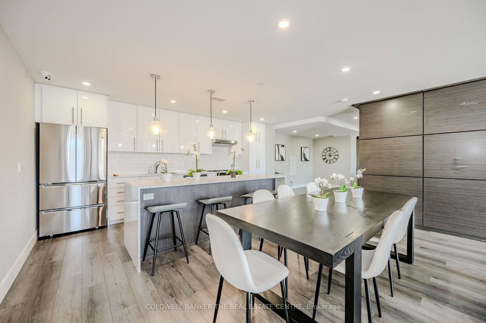 Condo for sale at 610-15 Queen Street, Hamilton, Ontario, L8P 3R6 - Central - MLS: X12811792