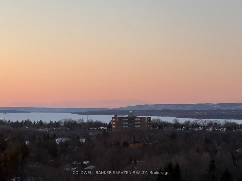 1215 - 80 Sandcastle Dr, Ottawa, K2H 9E7 | Image 2