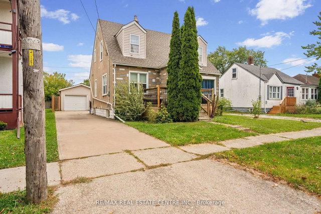 main and upper - 298 Wallace Avenue S