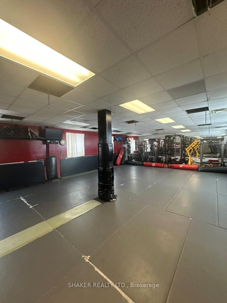 1181 Rockingham Avenue - Photo 3