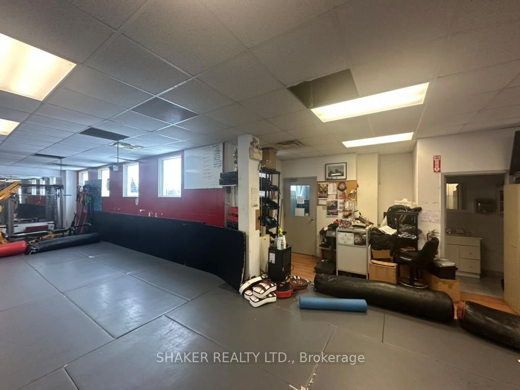 1181 Rockingham Avenue - Photo 5