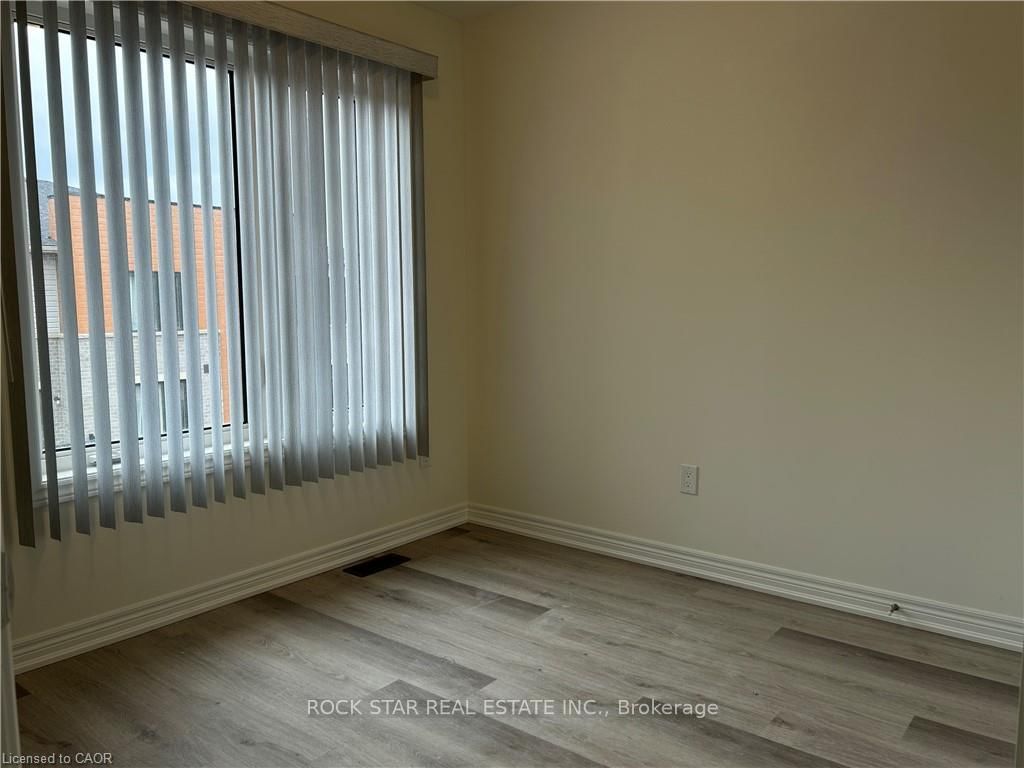 Townhouse for sale at 73 Dryden Lane, Hamilton, Ontario, L8H 0B6 - McQuesten - MLS: X12812208