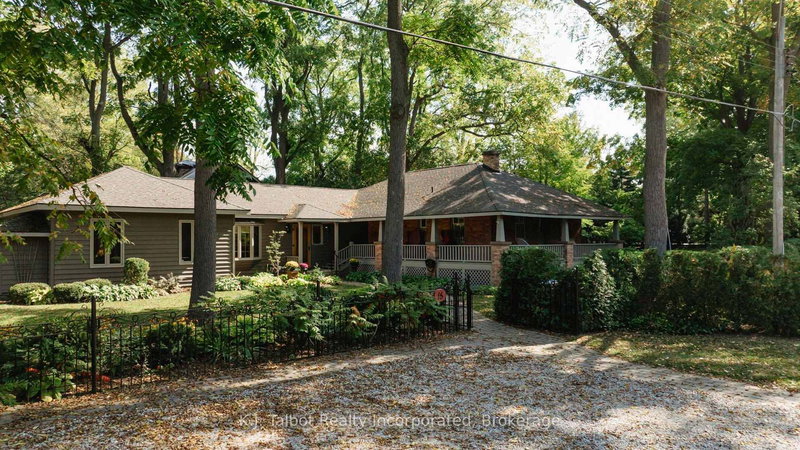 home for sale on 14 & 16 Chiniquy Street