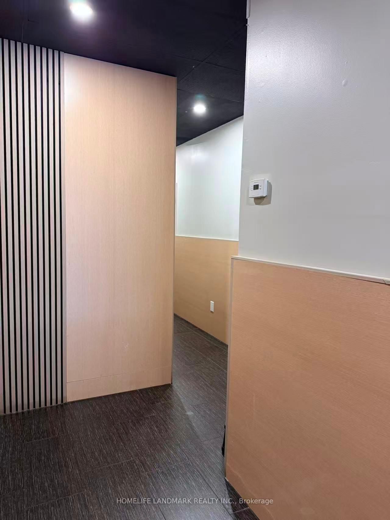 43 Main Street E - Photo 2