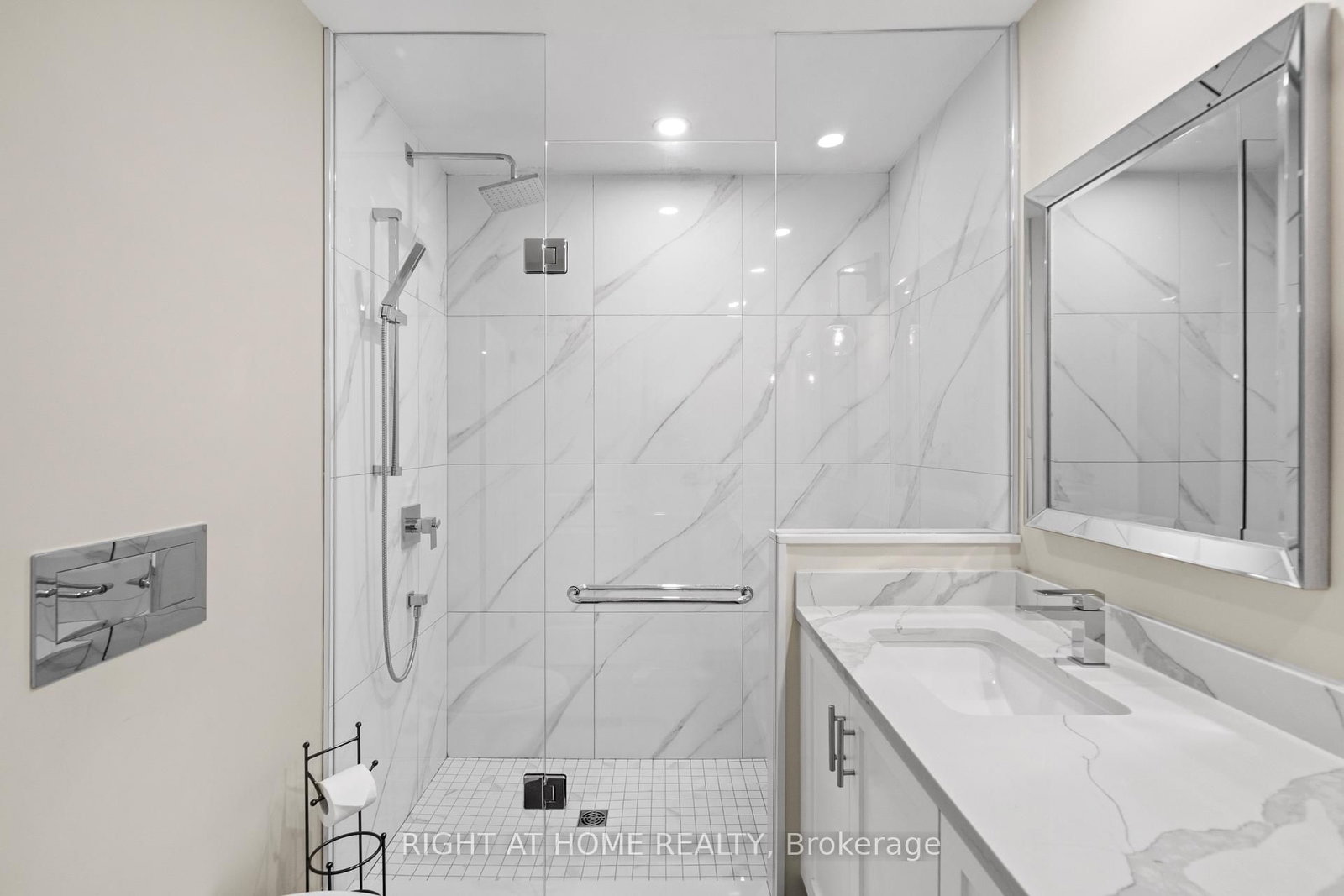 Detached House for sale at 41 Amberly Boulevard, Hamilton, Ontario, L9G 3R9 - Ancaster - MLS: X12812666