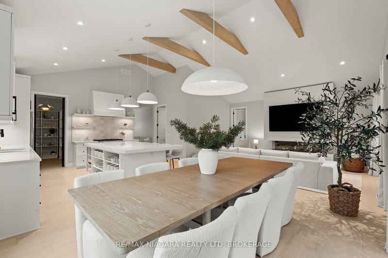 27 MAPLE LEAF Ave S, Fort Erie, L0S 1N0 | Image 3