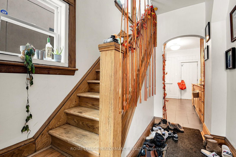 26 Aylmer Ave, Ottawa, K1S 2W9 | Image 3