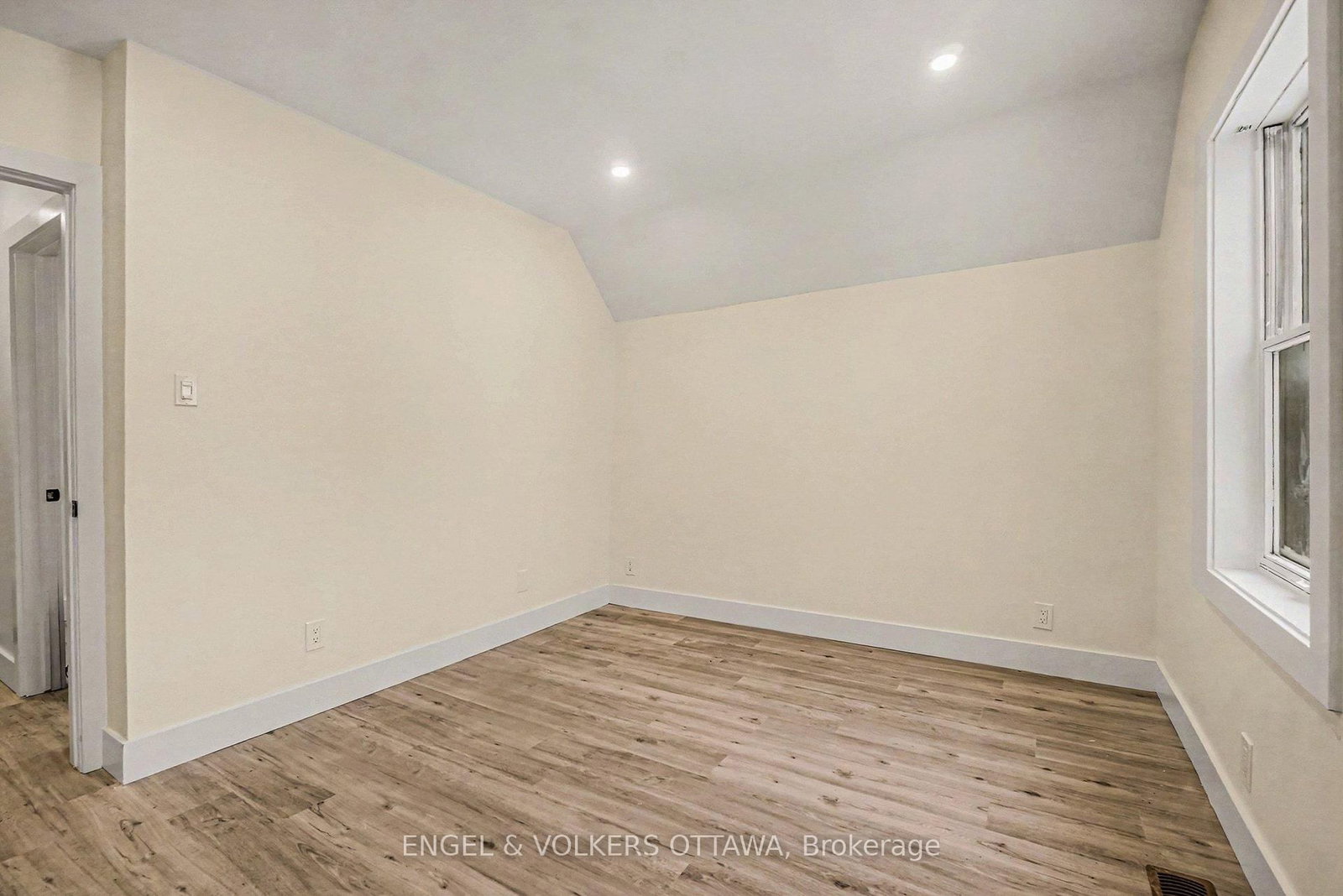 97 Main Street, Unit 2 - Photo 16