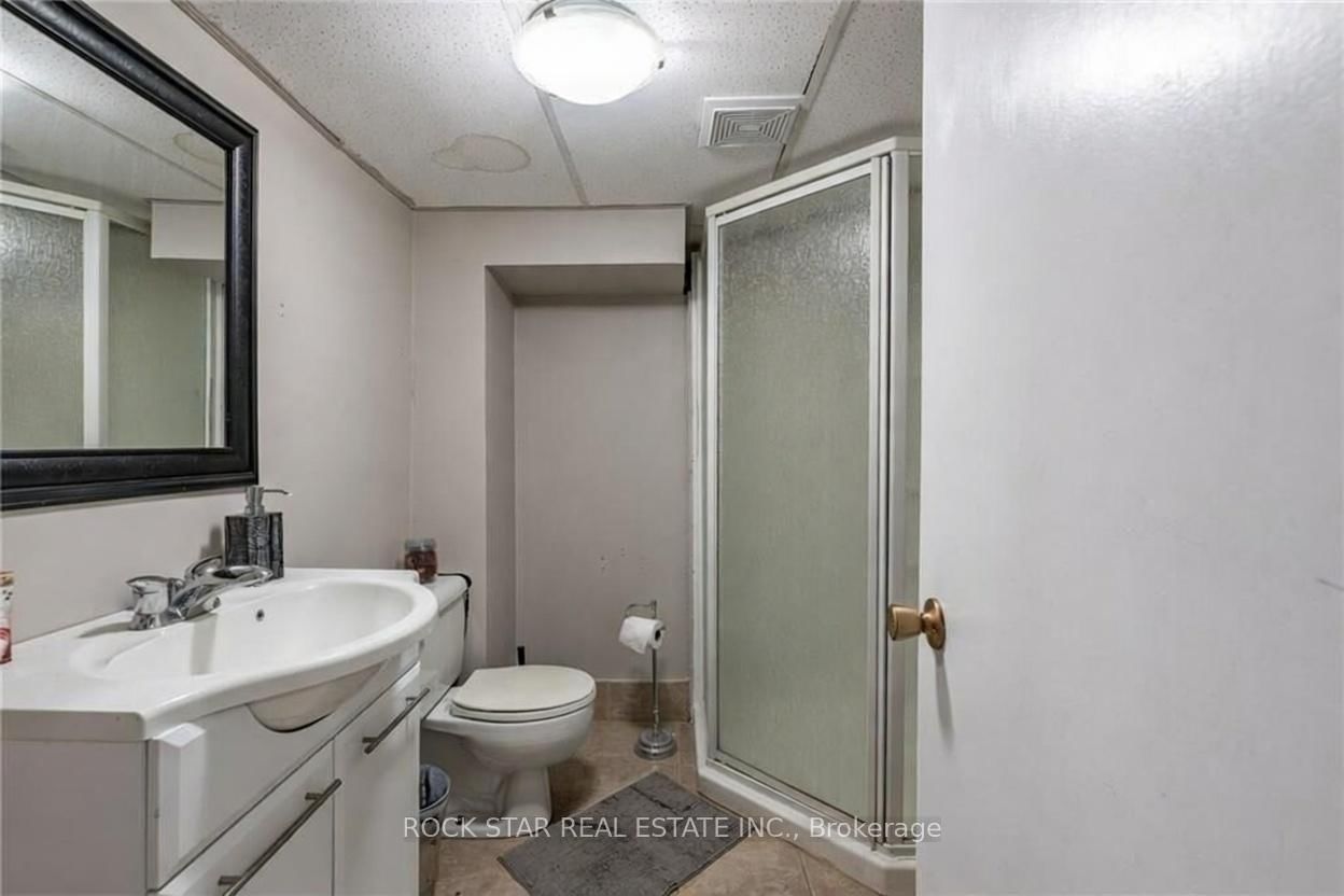 Detached House for sale at 25 Warkdale Drive, St. Catharines, Ontario, L2T 2V8 - Burleigh Hill - MLS: X12813178