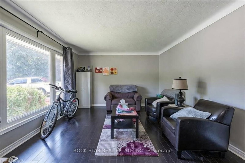 25 Warkdale Dr, St. Catharines, L2T 2V8 | Image 2