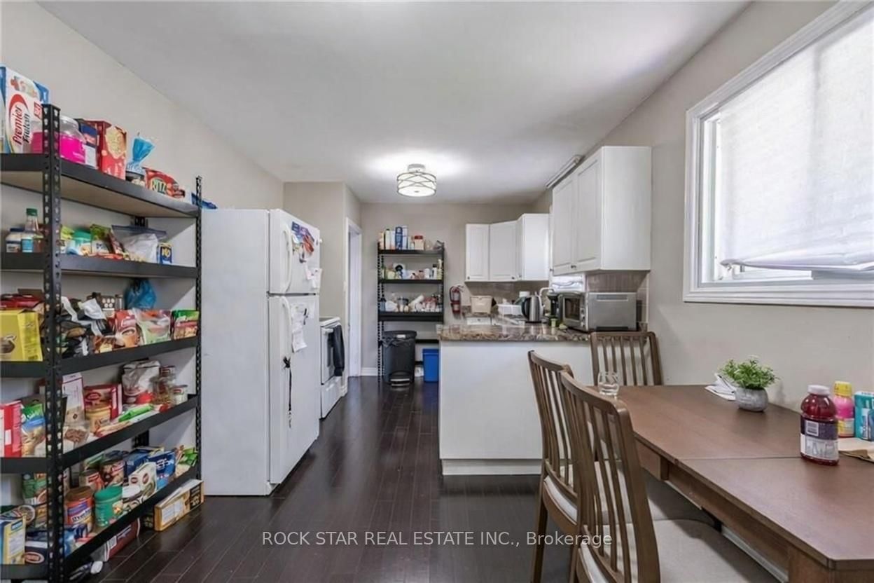 Detached House for sale at 25 Warkdale Drive, St. Catharines, Ontario, L2T 2V8 - Burleigh Hill - MLS: X12813178