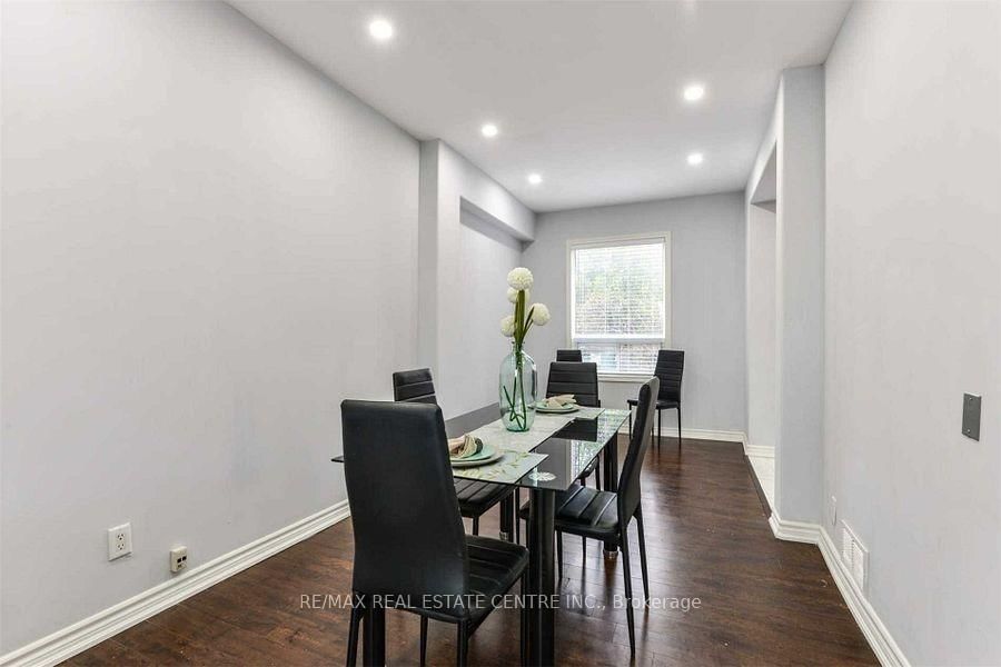 Detached House for sale at 439 Wentworth Street, Hamilton, Ontario, L8L 5W6 - Industrial Sector - MLS: X12813264