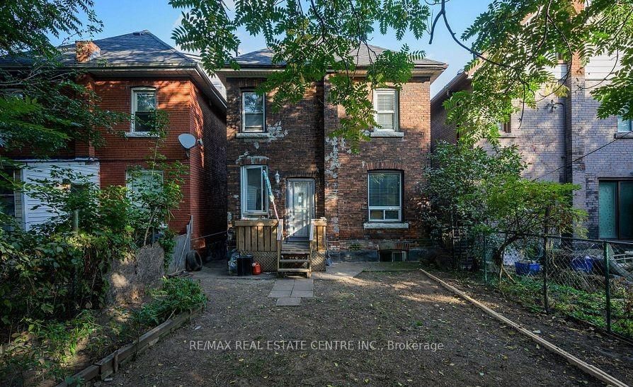 Detached House for sale at 439 Wentworth Street, Hamilton, Ontario, L8L 5W6 - Industrial Sector - MLS: X12813264