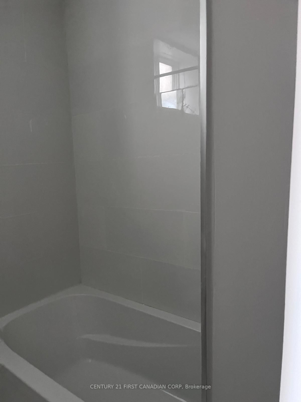 2269 Southport Crescent, Unit LOWER - Photo 5