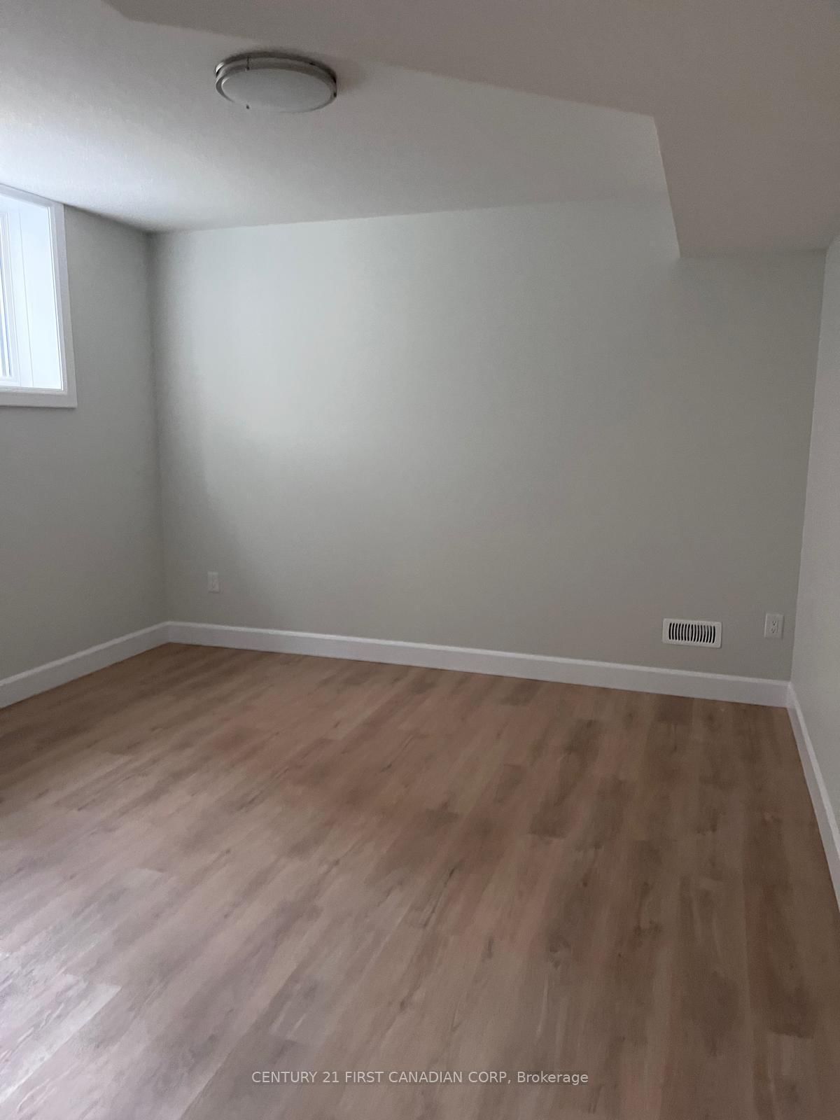 2269 Southport Crescent, Unit LOWER - Photo 6