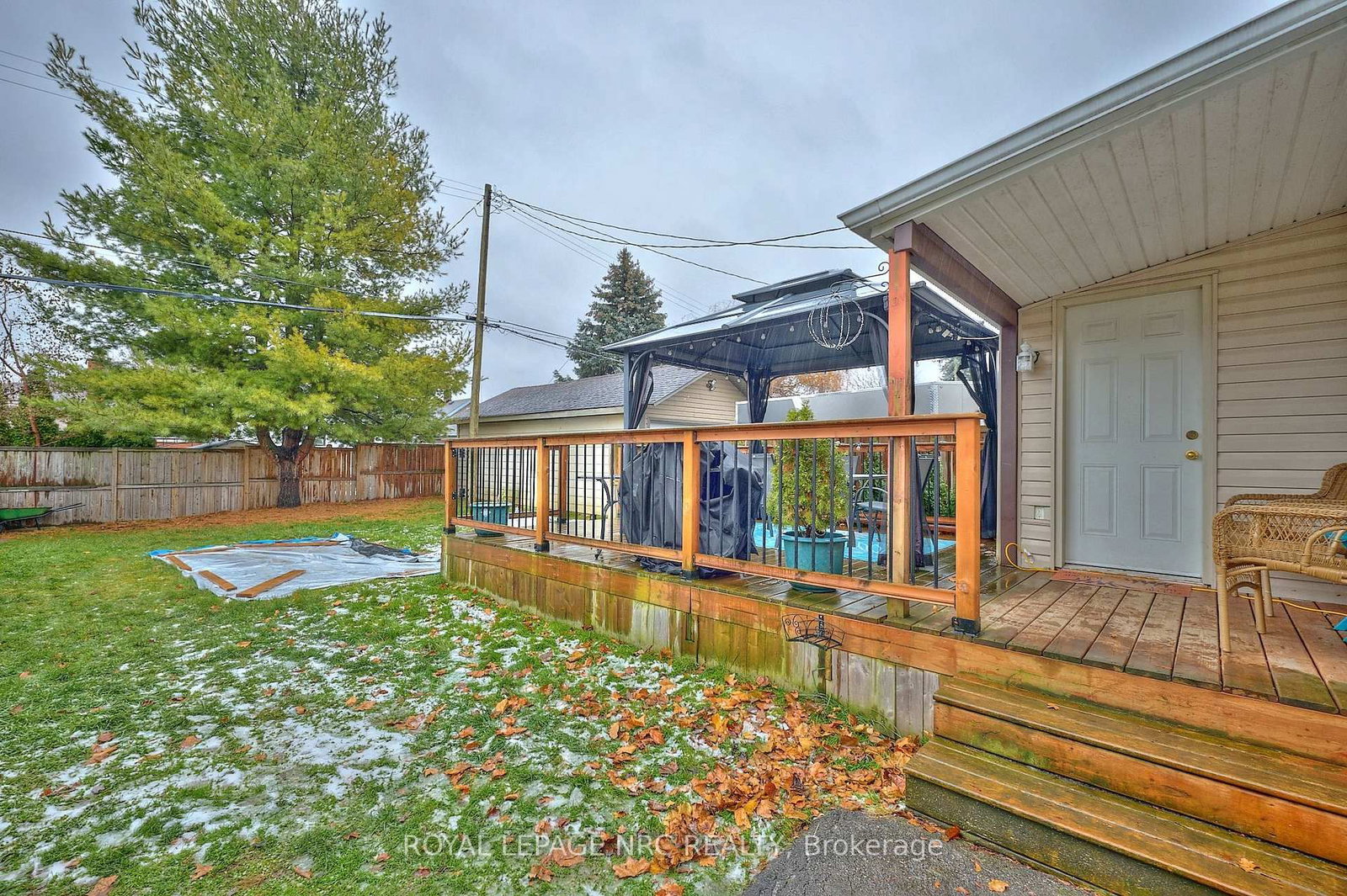 Detached House for sale at 40 Shakespeare Avenue, St. Catharines, Ontario, L2R 6M6 - Haig - MLS: X12813496