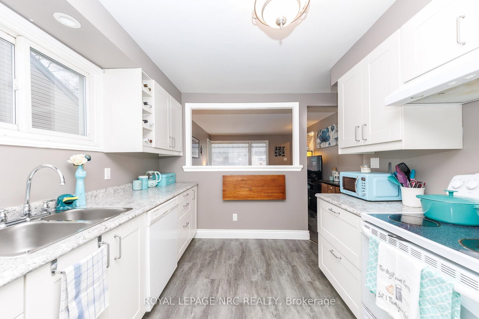 Detached House for sale at 40 Shakespeare Avenue, St. Catharines, Ontario, L2R 6M6 - Haig - MLS: X12813496