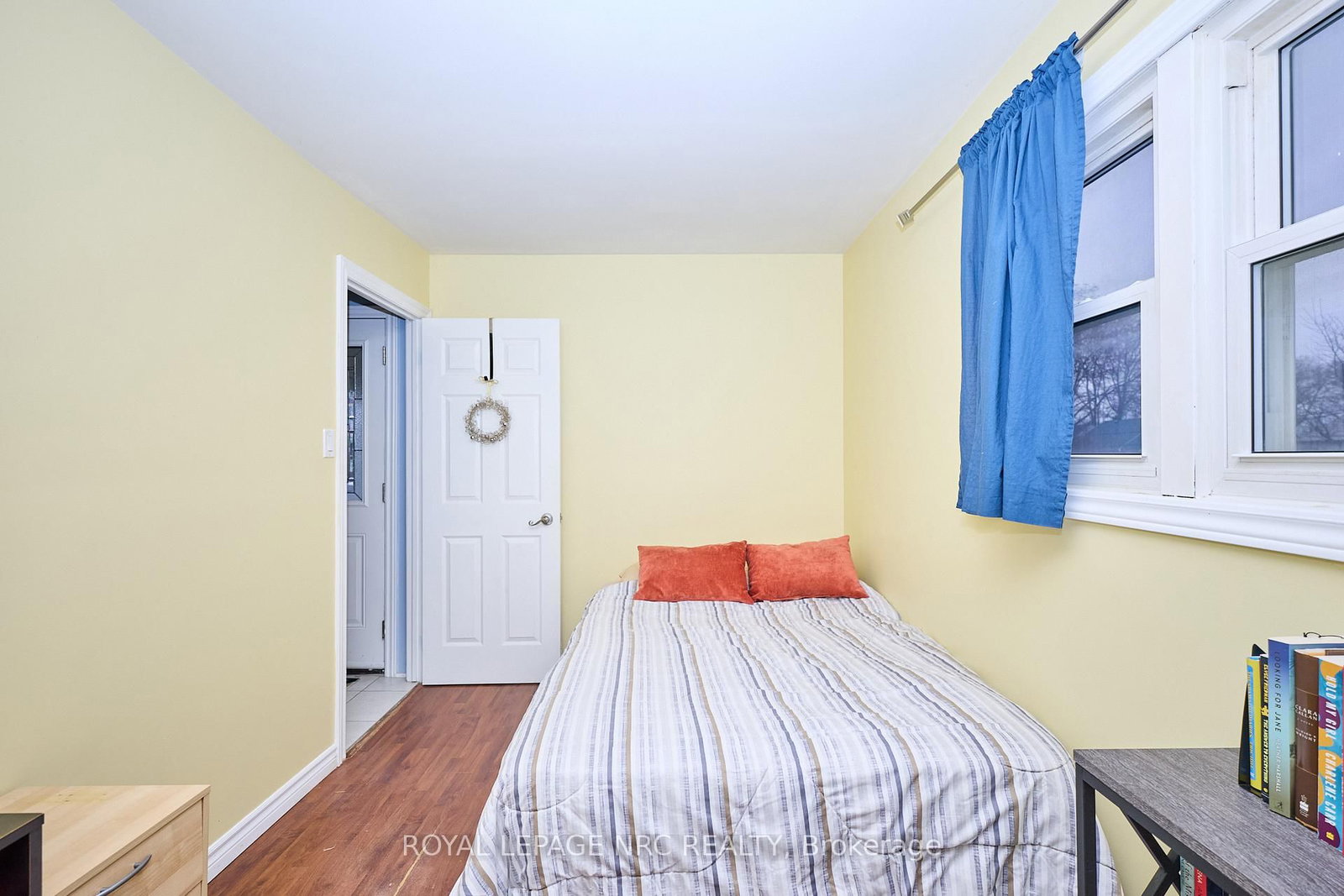 Detached House for sale at 40 Shakespeare Avenue, St. Catharines, Ontario, L2R 6M6 - Haig - MLS: X12813496