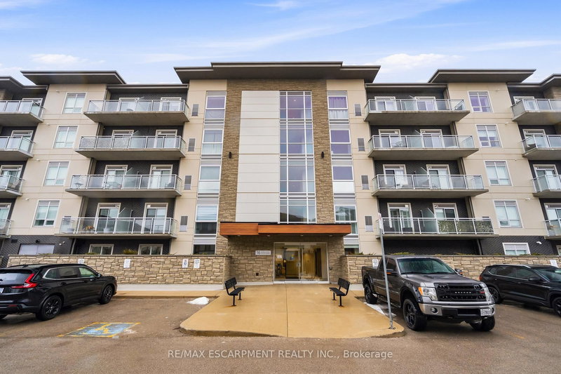 413 - 16 MARKLE Cres, Hamilton, L9G 0H4 | Image 2