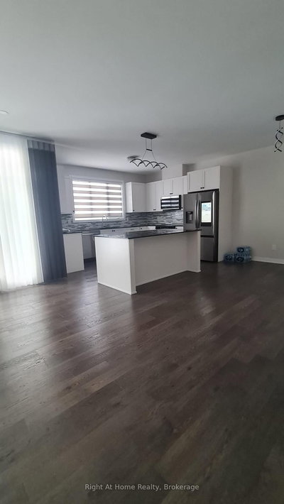 266 Sapling Grove Street, Ottawa, Ontario image-0-1