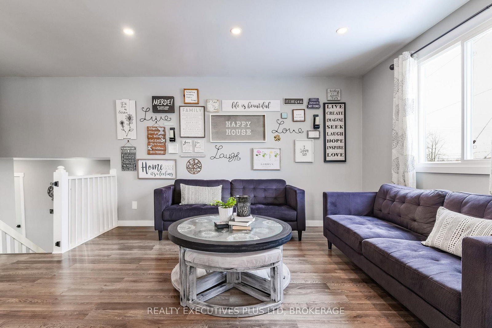 Detached House for sale at 363 Emerick Avenue, Fort Erie, Ontario, L2A 2W8 - Central - MLS: X12814248