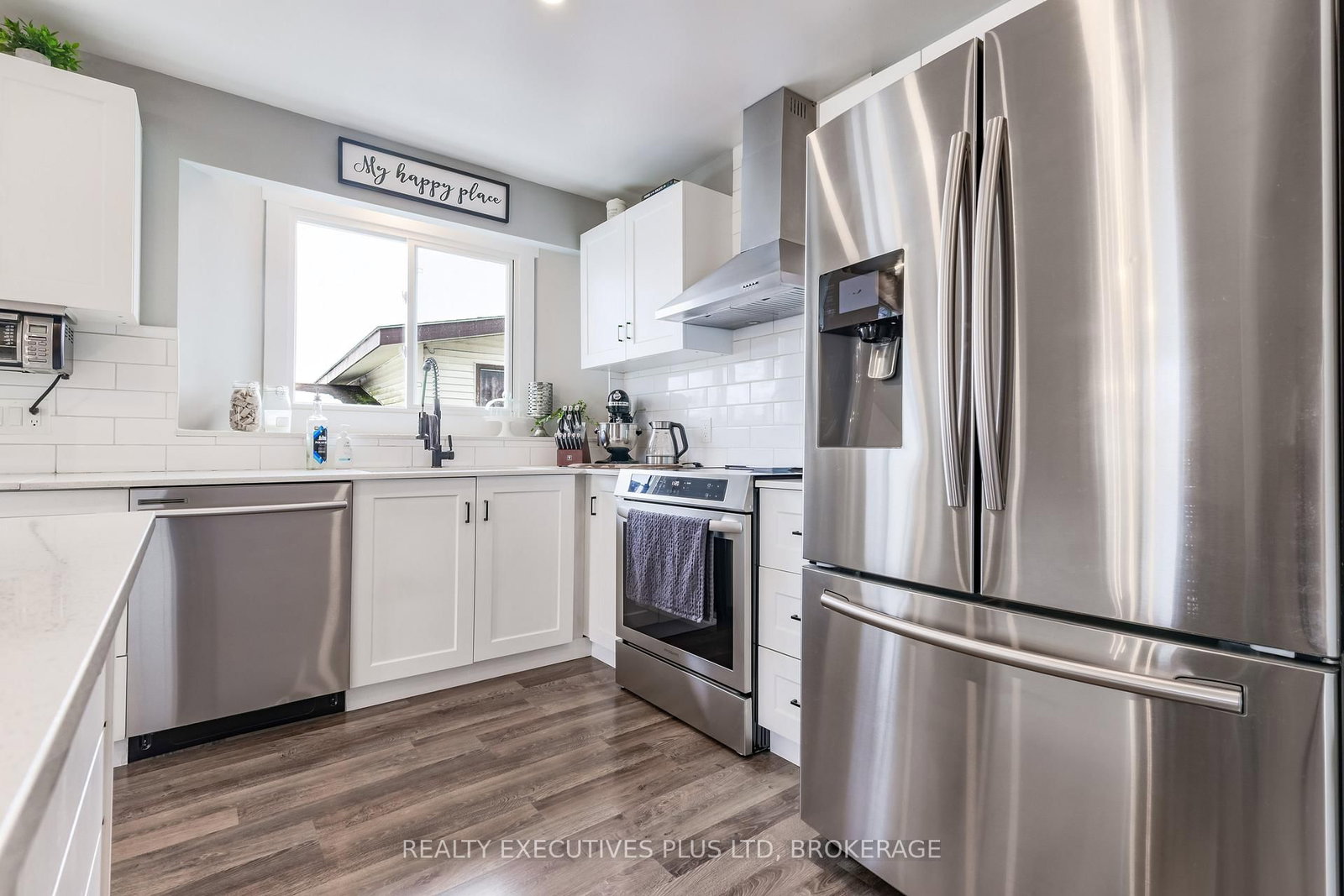 Detached House for sale at 363 Emerick Avenue, Fort Erie, Ontario, L2A 2W8 - Central - MLS: X12814248