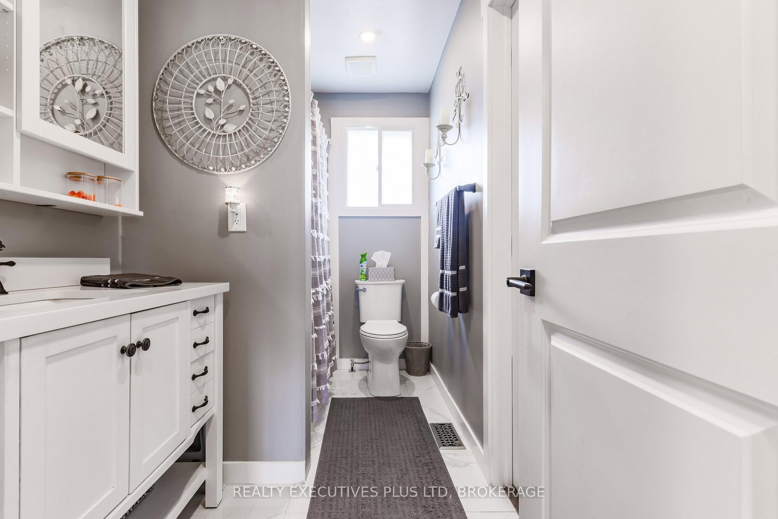 Detached House for sale at 363 Emerick Avenue, Fort Erie, Ontario, L2A 2W8 - Central - MLS: X12814248