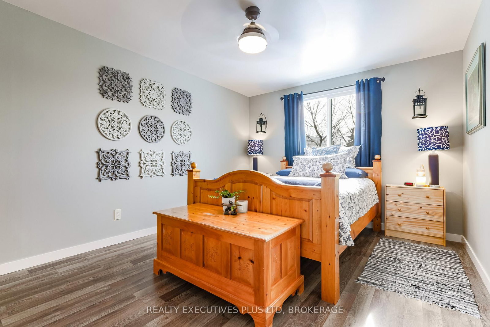 Detached House for sale at 363 Emerick Avenue, Fort Erie, Ontario, L2A 2W8 - Central - MLS: X12814248