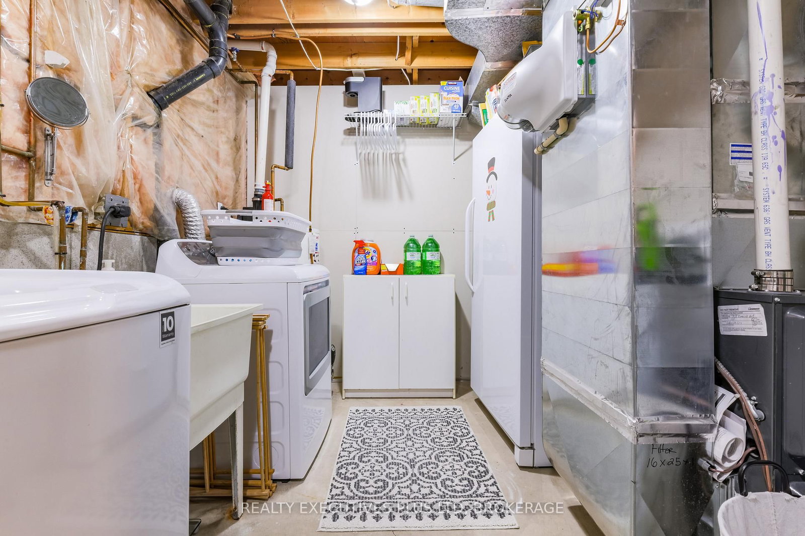 Detached House for sale at 363 Emerick Avenue, Fort Erie, Ontario, L2A 2W8 - Central - MLS: X12814248