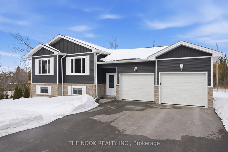 1040 Yankee Line, Selwyn, K0L 1T0 | Image 2