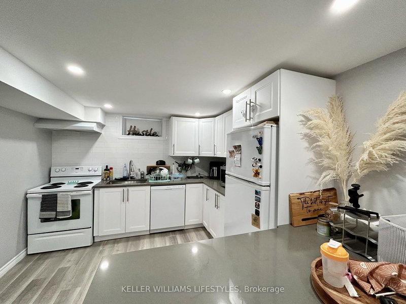 Lower - 18 Queenston Cres, London East, N5W 1N6 | Image 2