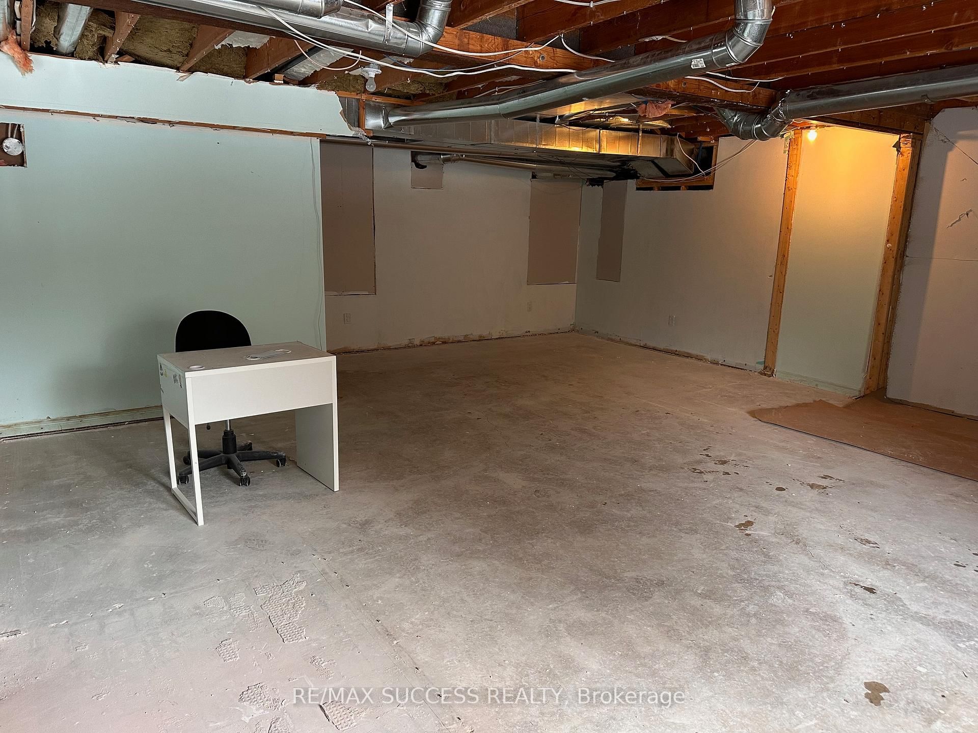 28 Brock Road N, Unit B