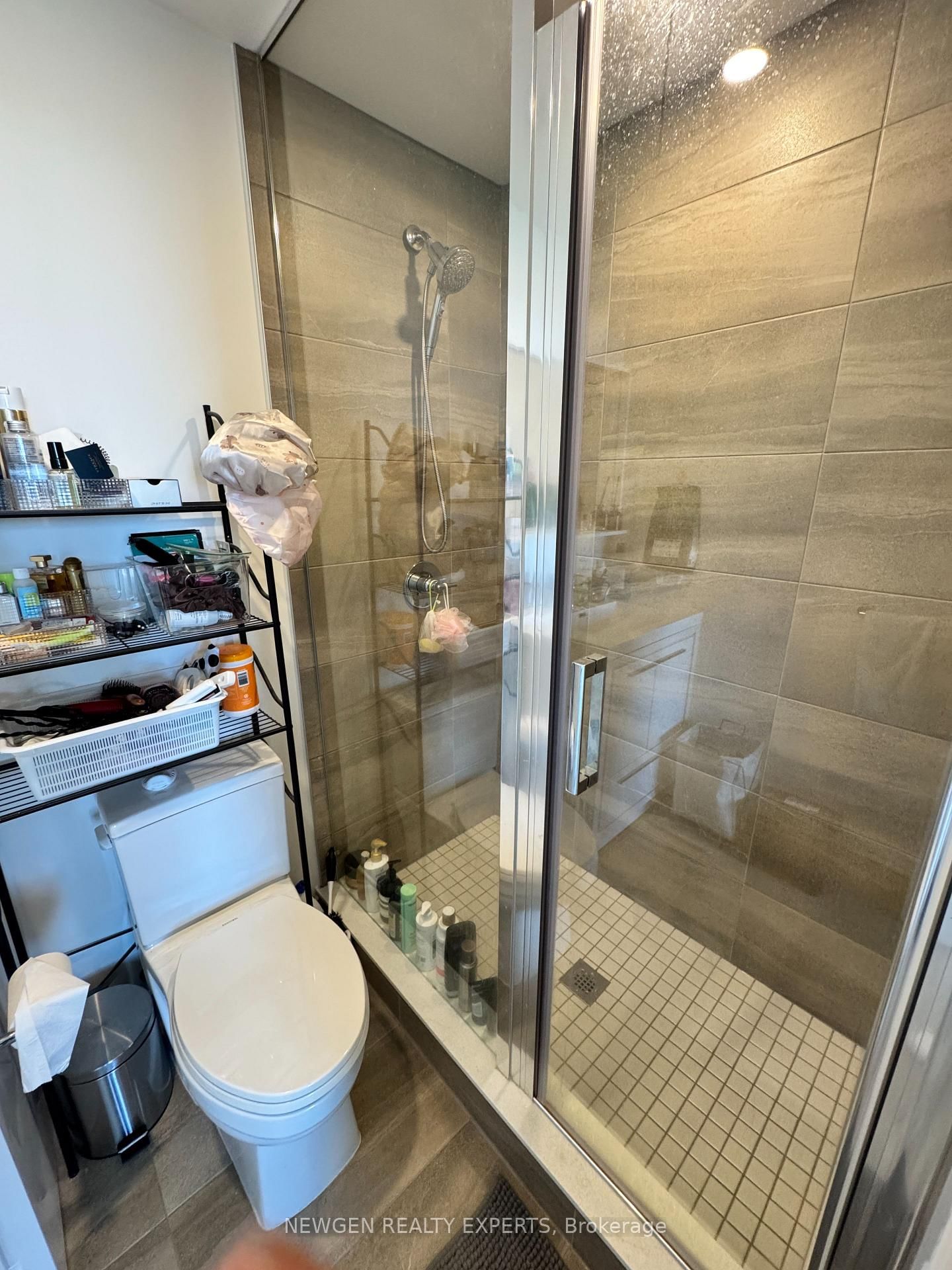 Condo for sale at 1220-212 King William Street, Hamilton, Ontario, L8R 0A7 - Beasley - MLS: X12814956