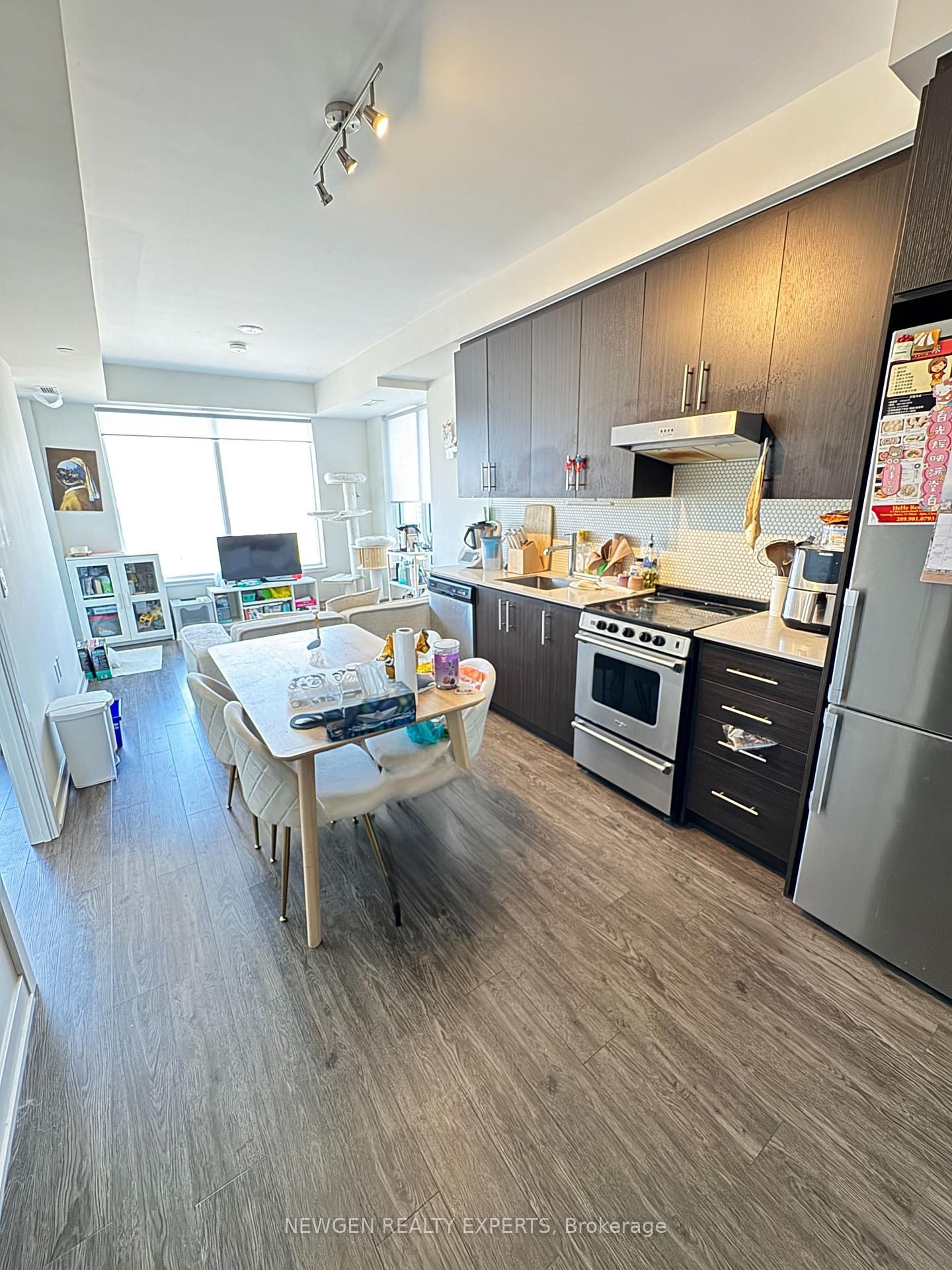 Condo for sale at 1220-212 King William Street, Hamilton, Ontario, L8R 0A7 - Beasley - MLS: X12814956