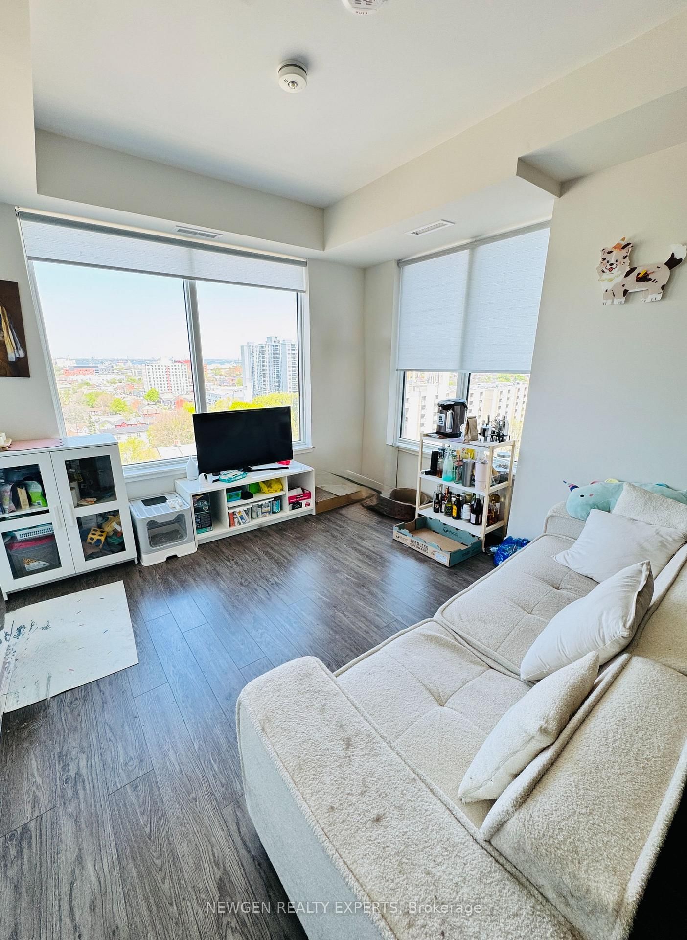 Condo for sale at 1220-212 King William Street, Hamilton, Ontario, L8R 0A7 - Beasley - MLS: X12814956