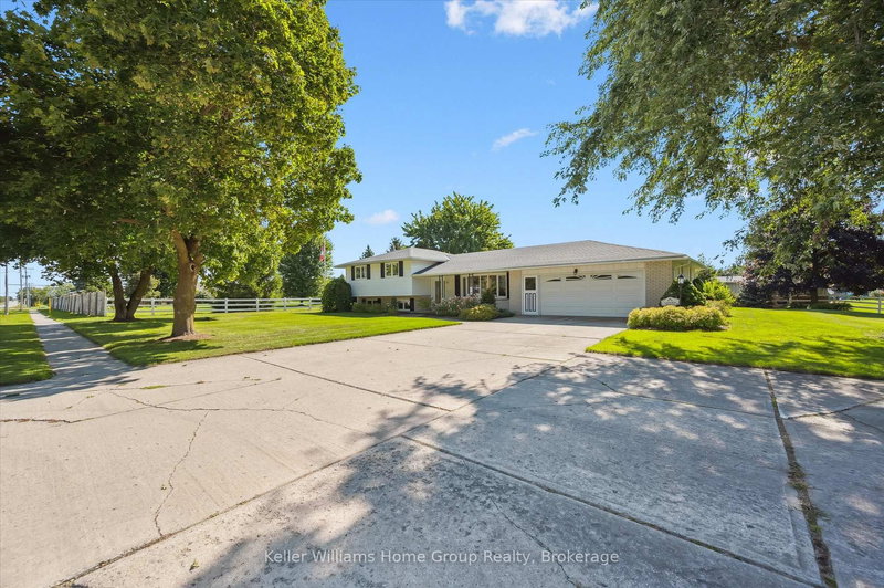 home for sale on 27 Peel Street E