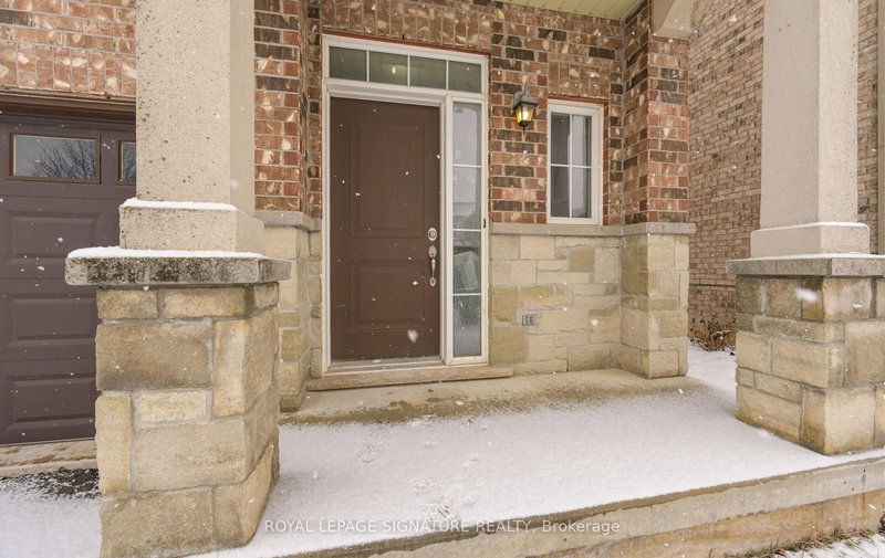 Upper Level A - 96 Highgate Dr, Hamilton, L8J 0C2 | Image 3