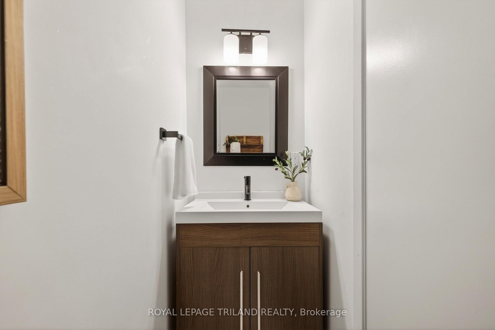 Townhouse for sale at 29-470 Second Street, London East, Ontario, N5V 3X4 - East H - MLS: X12815620