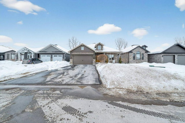 21 Brookfield Crescent