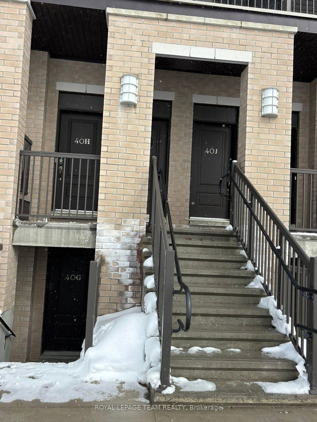 H - 40 Jaguar Private