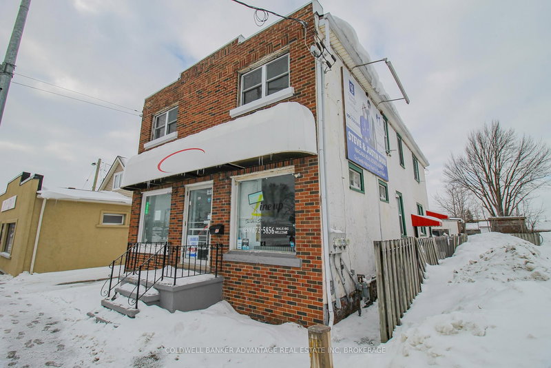 FRONT UNIT - 602 East Main St E, Welland, L3B 3Y2 | Image 2