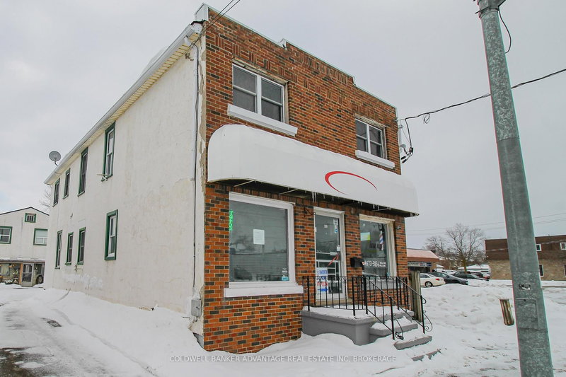FRONT UNIT - 602 East Main St E, Welland, L3B 3Y2 | Image 3