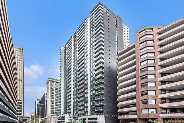 1101 - 340 Queen Street