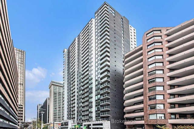 1101 - 340 Queen Street