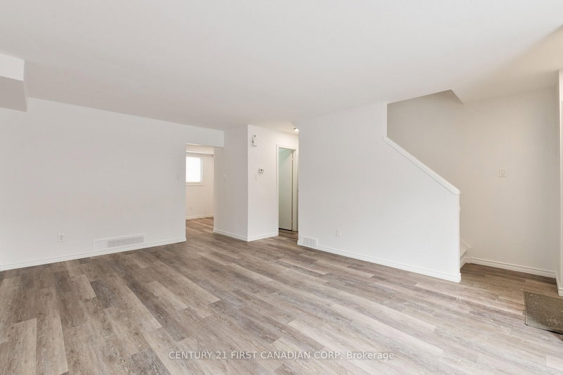 27 - 45 Gatewood Pl, London East, N5Y 5A4 | Image 3
