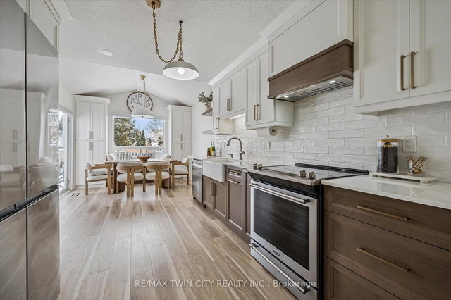 23 Whittaker Crescent