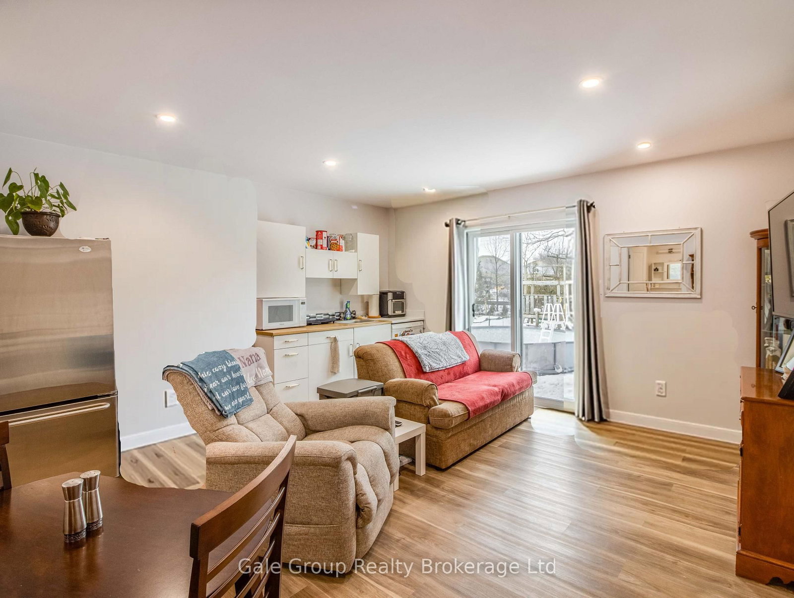 839 Dufferin Street - Photo 13